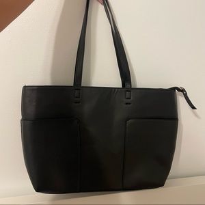 ✨2/$20✨simple black purse 🖤